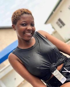 Ondo single ladies Whatsapp group. Www.eremmel.com 