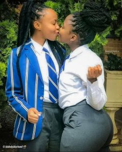 Abuja lesbians group both WhatsApp and telegram. www.eremmel.com