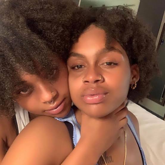 Edo lesbian girls whatsapp group; Benin girls group.